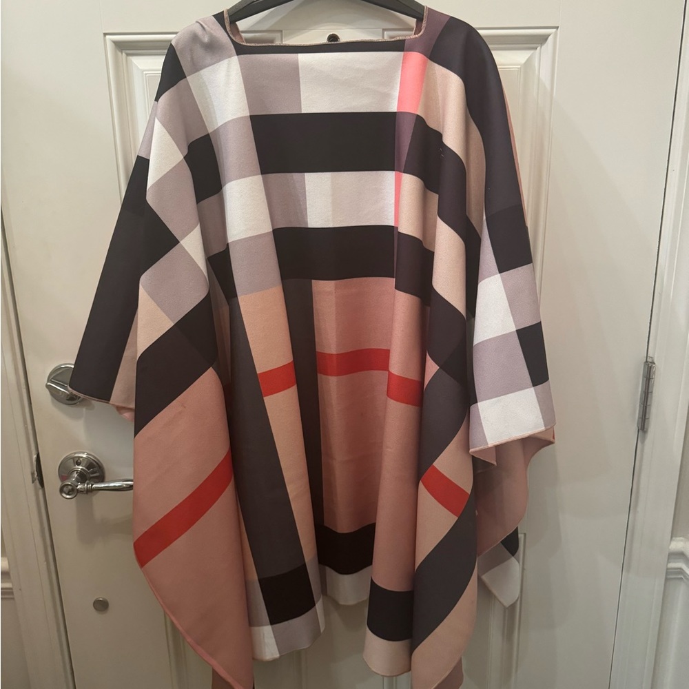 Beautiful Bold And Multi-Colored Wrap!! - image 3